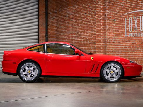 Used 1999 Ferrari 550 Maranello Coupe RWD image 13