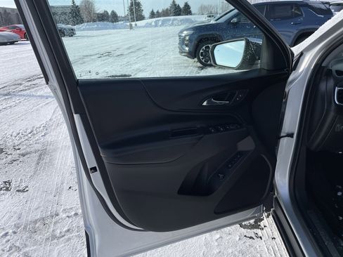 Used 2019 Chevrolet Equinox Premier image 19