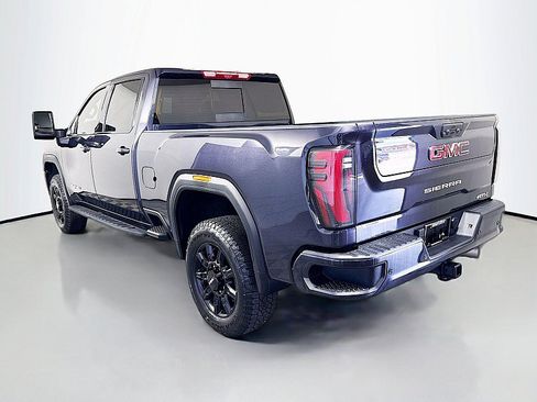 Used 2024 GMC Sierra 2500 AT4 w/ AT4 Premium Plus Package AWD/4WD image 5