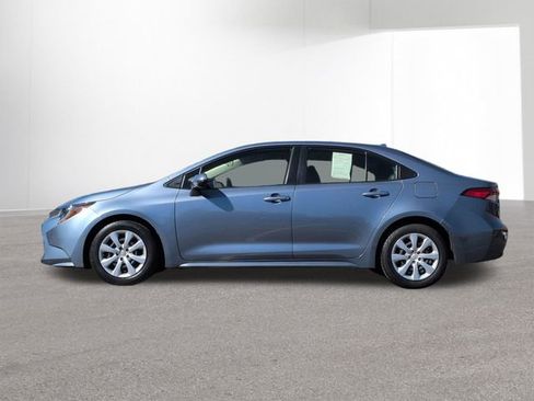 Used 2020 Toyota Corolla LE image 9