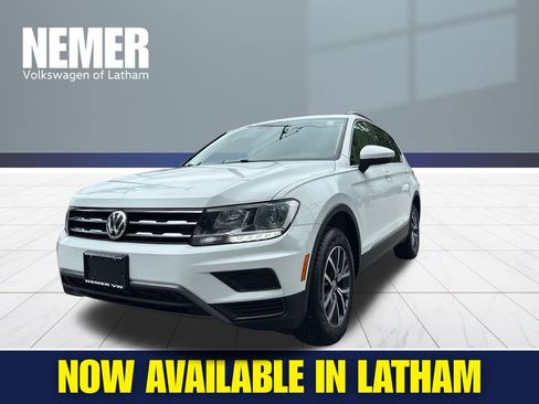 Used 2020 Volkswagen Tiguan SE AWD/4WD image 1