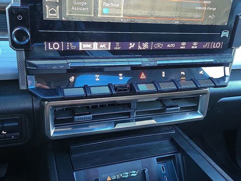 Used 2022 GMC Hummer EV Edition 1 w/ LPO, Illumination Package image 28