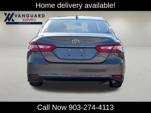 Used 2019 Toyota Camry LE FWD image 8