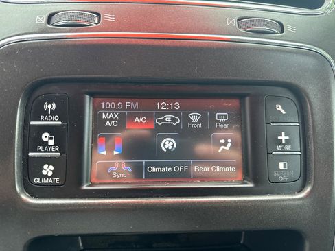 Used 2019 Dodge Journey SE w/ Premium Group FWD image 19