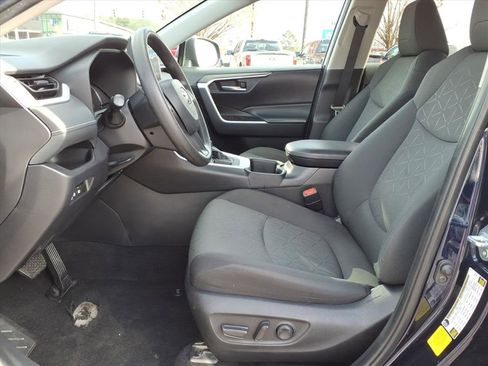 Used 2024 Toyota RAV4 XLE image 3