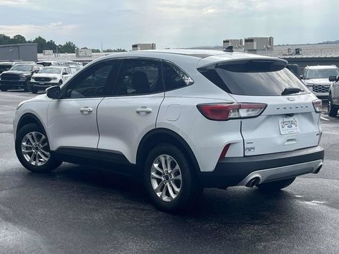Used 2021 Ford Escape SE FWD image 6