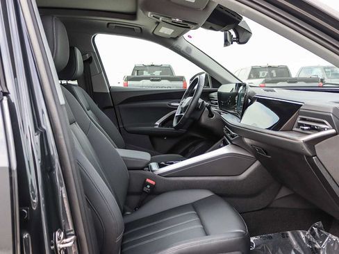 Used 2025 Audi Q5 Premium Plus w/ Premium Plus AWD/4WD image 21