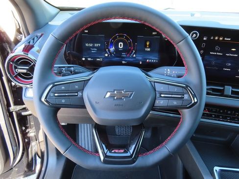 New 2026 Chevrolet Equinox RS w/ Convenience Package III AWD/4WD image 4
