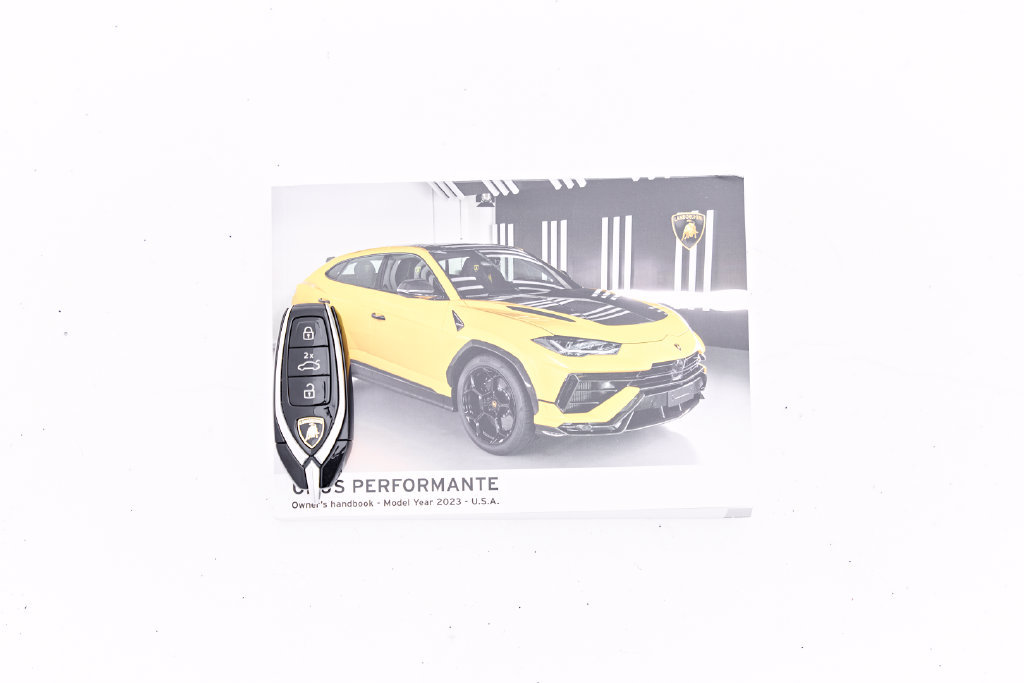 Used 2023 Lamborghini Urus Performante AWD/4WD image 92