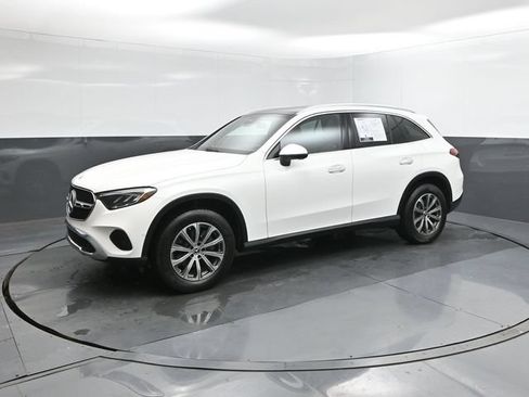 Used 2024 Mercedes-Benz GLC 300 image 30