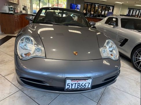 Used 2004 Porsche 911 Carrera RWD image 3
