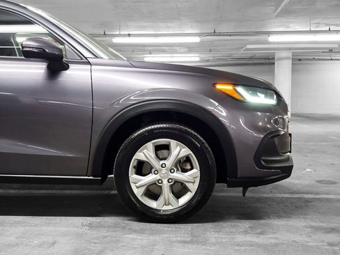 Used 2023 Honda HR-V LX image 16