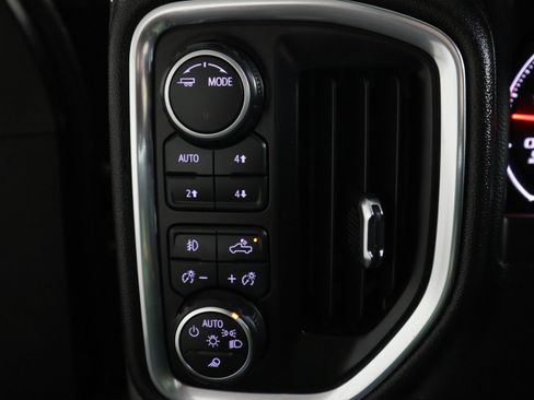 Used 2022 Chevrolet Silverado 2500 LTZ image 30