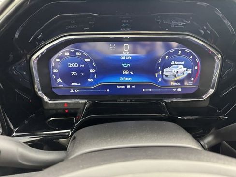 Used 2024 Chevrolet Silverado 3500 High Country w/ High Country Premium Package image 26