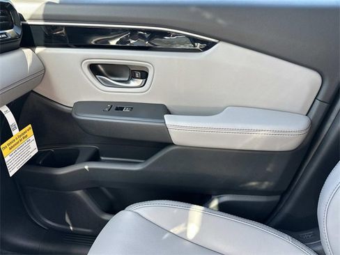 New 2025 Honda Pilot Touring image 24