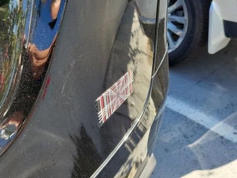 Used 2024 Tesla Model X Plaid image 5