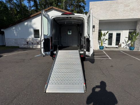 Used 2018 Ford Transit 150 148 Medium Roof RWD image 30