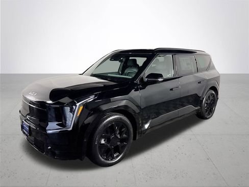 New 2026 Kia EV9 Land image 2