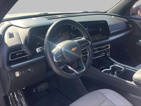 Used 2026 Chevrolet Traverse LT w/ Driver Confidence Package FWD image 16
