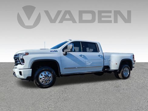 New 2026 Chevrolet Silverado 3500 High Country w/ Technology Package image 2