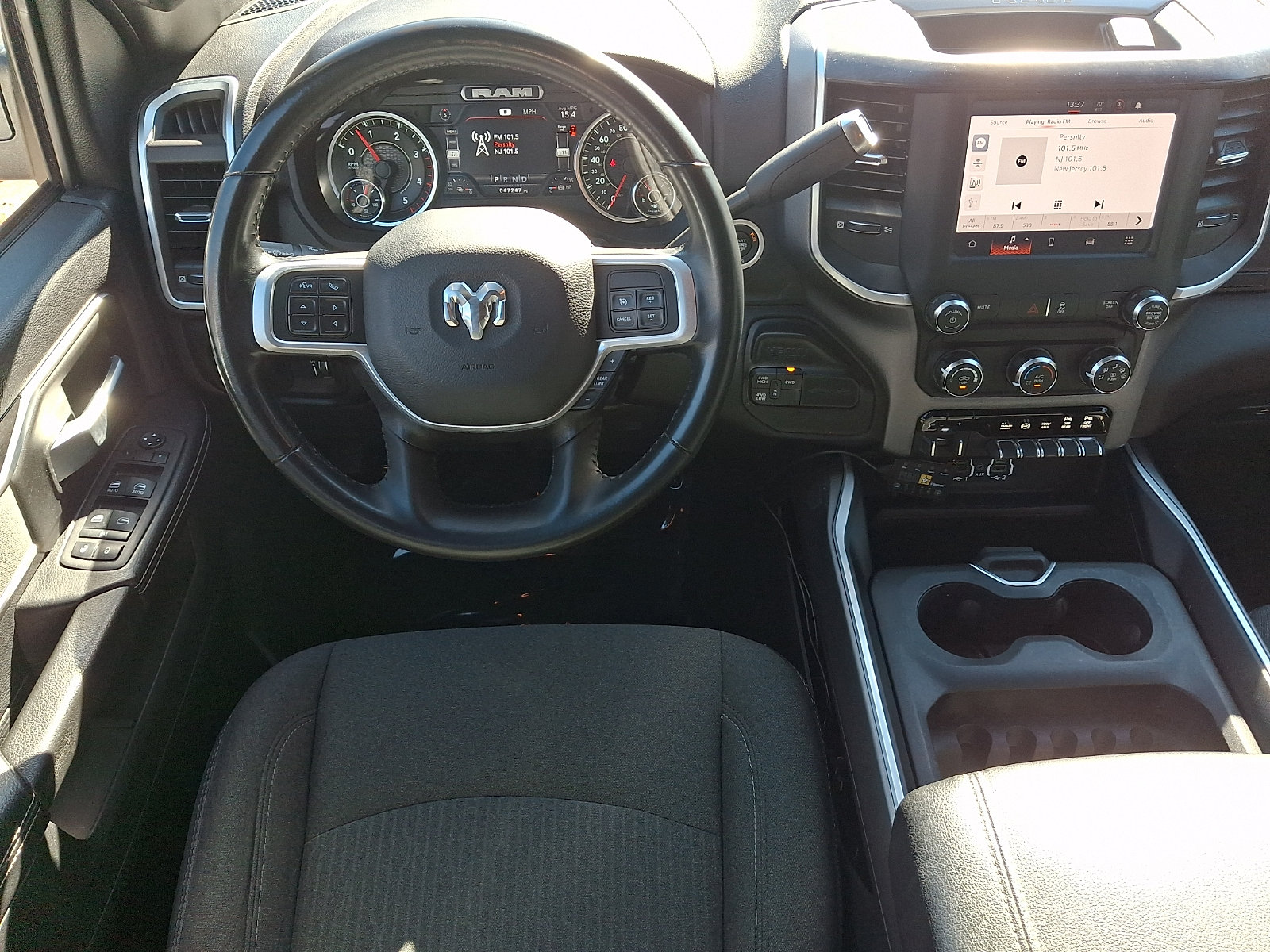 Used 2022 RAM 3500 Big Horn w/ Night Edition AWD/4WD image 12
