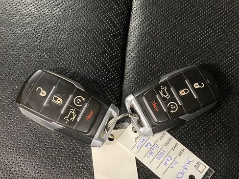 Certified 2019 RAM 1500 Laramie image 30