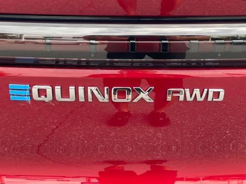 New 2025 Chevrolet Equinox EV LT image 12