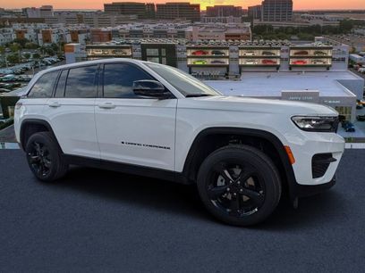 New 2025 Jeep Grand Cherokee Altitude