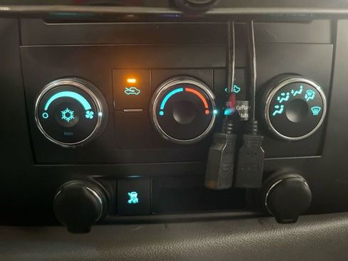 Used 2009 Chevrolet Silverado 1500 W/T image 17