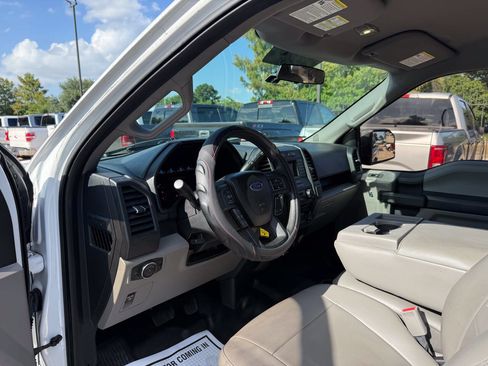 Used 2015 Ford F150 XL w/ Equipment Group 101A Mid RWD image 6