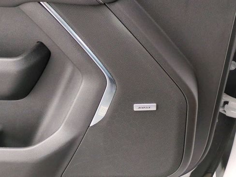 Used 2023 Chevrolet Suburban Premier image 29