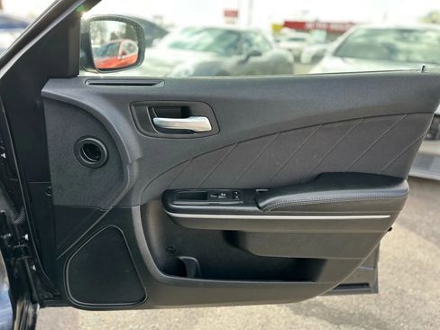 Used 2019 Dodge Charger SXT image 22
