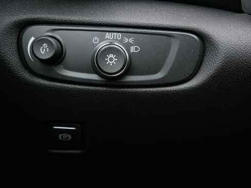 Used 2024 Chevrolet Blazer Premier w/ Driver Confidence II Package image 26