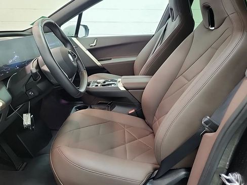 Used 2024 BMW iX xDrive50 w/ Convenience Package AWD/4WD image 4