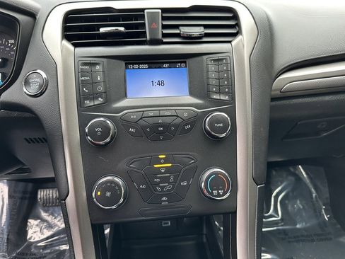 Used 2020 Ford Fusion S image 28