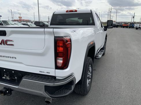 Used 2025 GMC Sierra 2500 SLE w/ SLE Convenience Package image 16