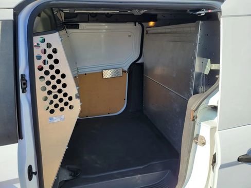 Used 2017 Ford Transit Connect XL image 11