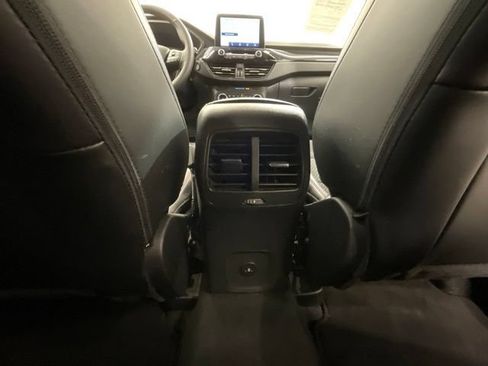 Used 2025 Ford Escape ST-Line AWD/4WD image 25