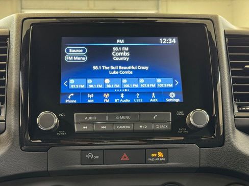 Used 2023 Nissan Frontier SV w/ Midnight Edition Package image 43