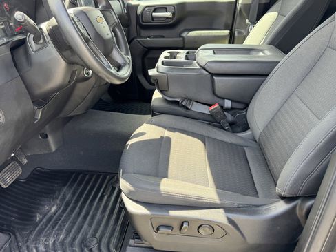 Used 2022 Chevrolet Silverado 1500 Custom RWD image 18