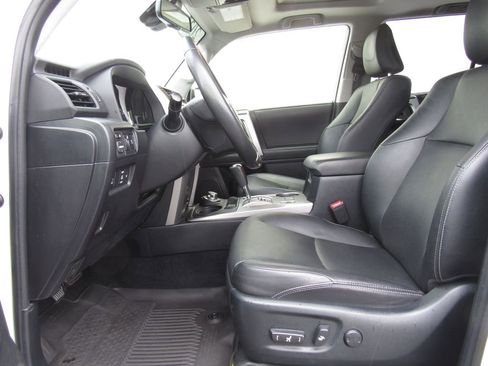Used 2023 Toyota 4Runner Limited AWD/4WD image 10