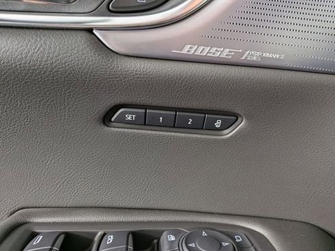 New 2025 Cadillac XT6 Premium Luxury image 11