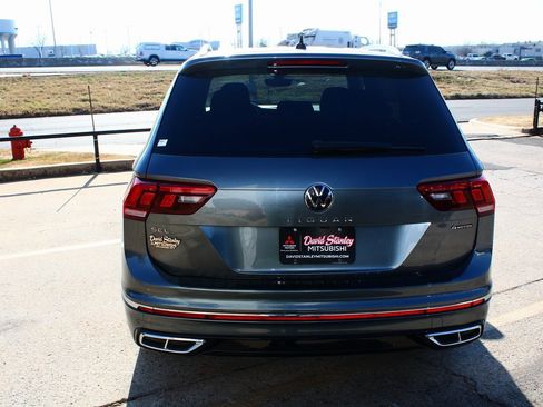 Used 2023 Volkswagen Tiguan SEL R-Line image 9