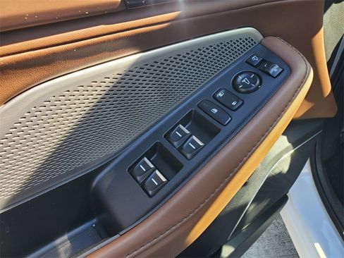 Used 2023 Acura MDX FWD w/ Technology Package image 21