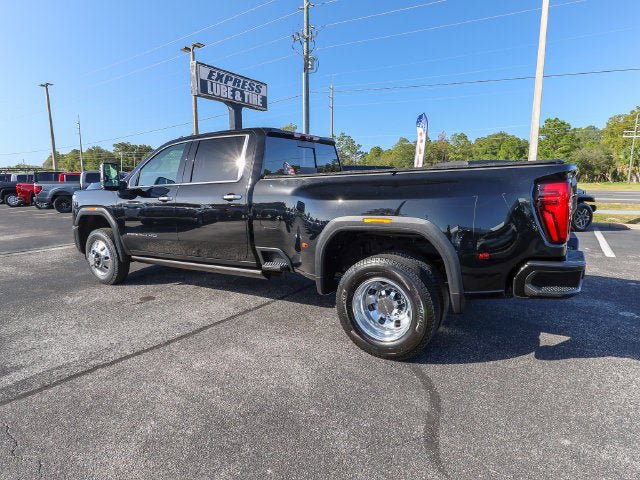 Used 2024 GMC Sierra 3500 Denali w/ Denali Reserve Package AWD/4WD image 6