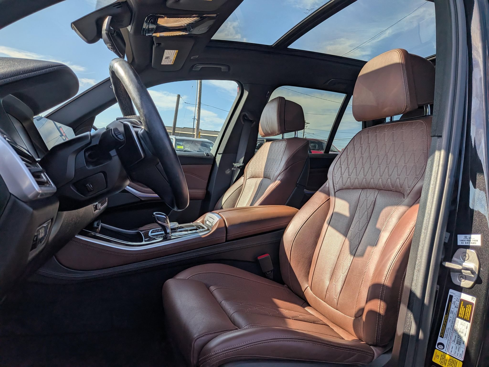 Used 2020 BMW X5 xDrive50i w/ Premium Package AWD/4WD image 5