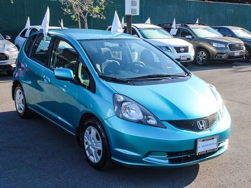 Used 2013 Honda Fit image 3