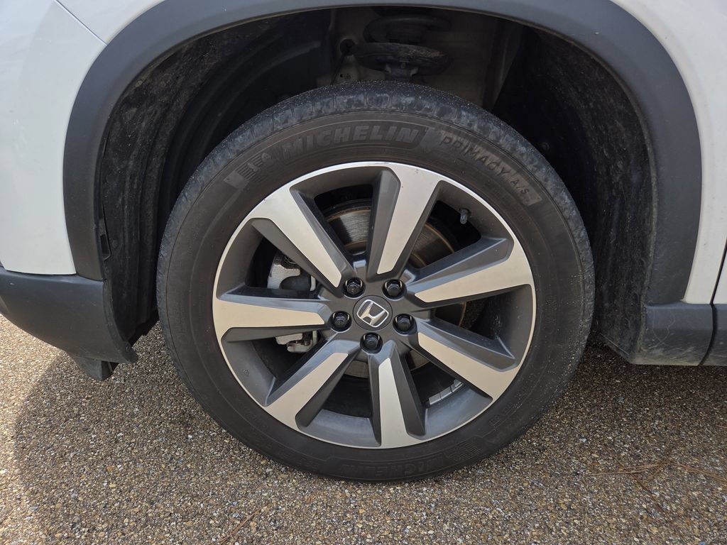 Used 2024 Honda Pilot Touring image 10