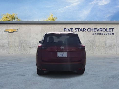 Used 2025 Nissan Rogue SV image 7