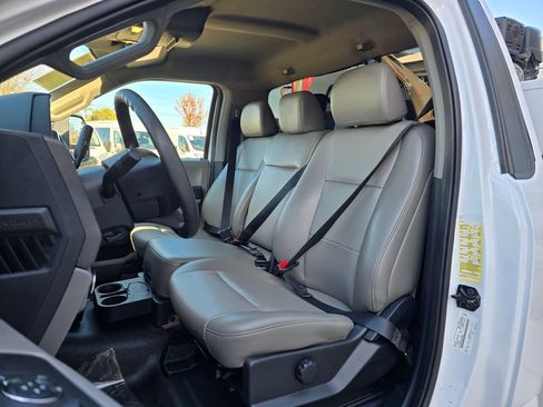 Used 2022 Ford F550 2WD Regular Cab Super Duty image 39